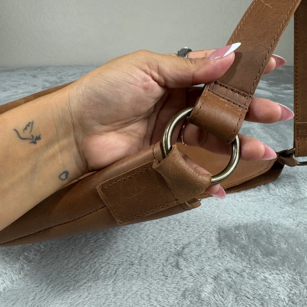 Able leather hobo